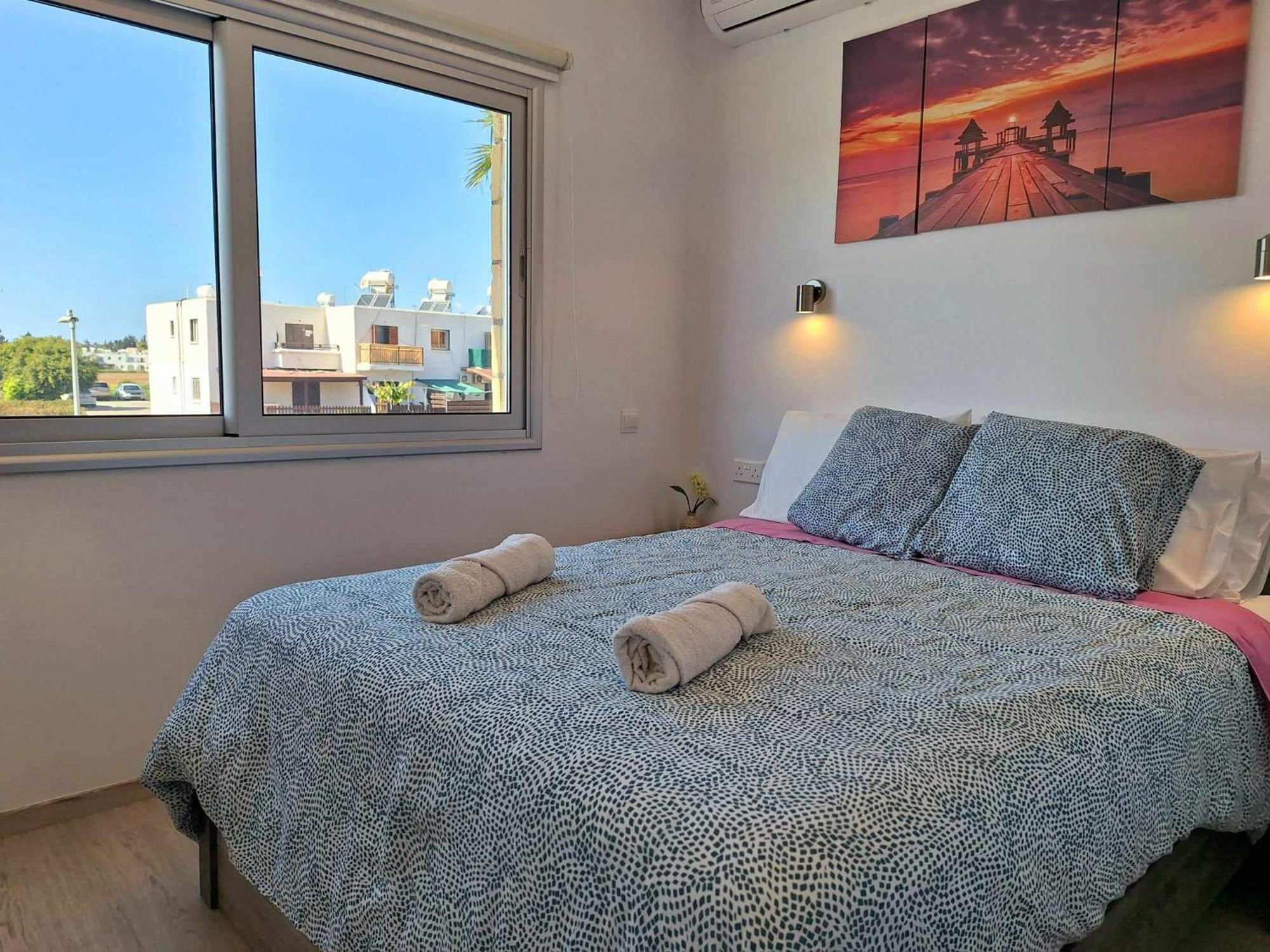 Apartamento Charming Holiday Retreat Kato Paphos Apt 400M To The Beach Exterior foto