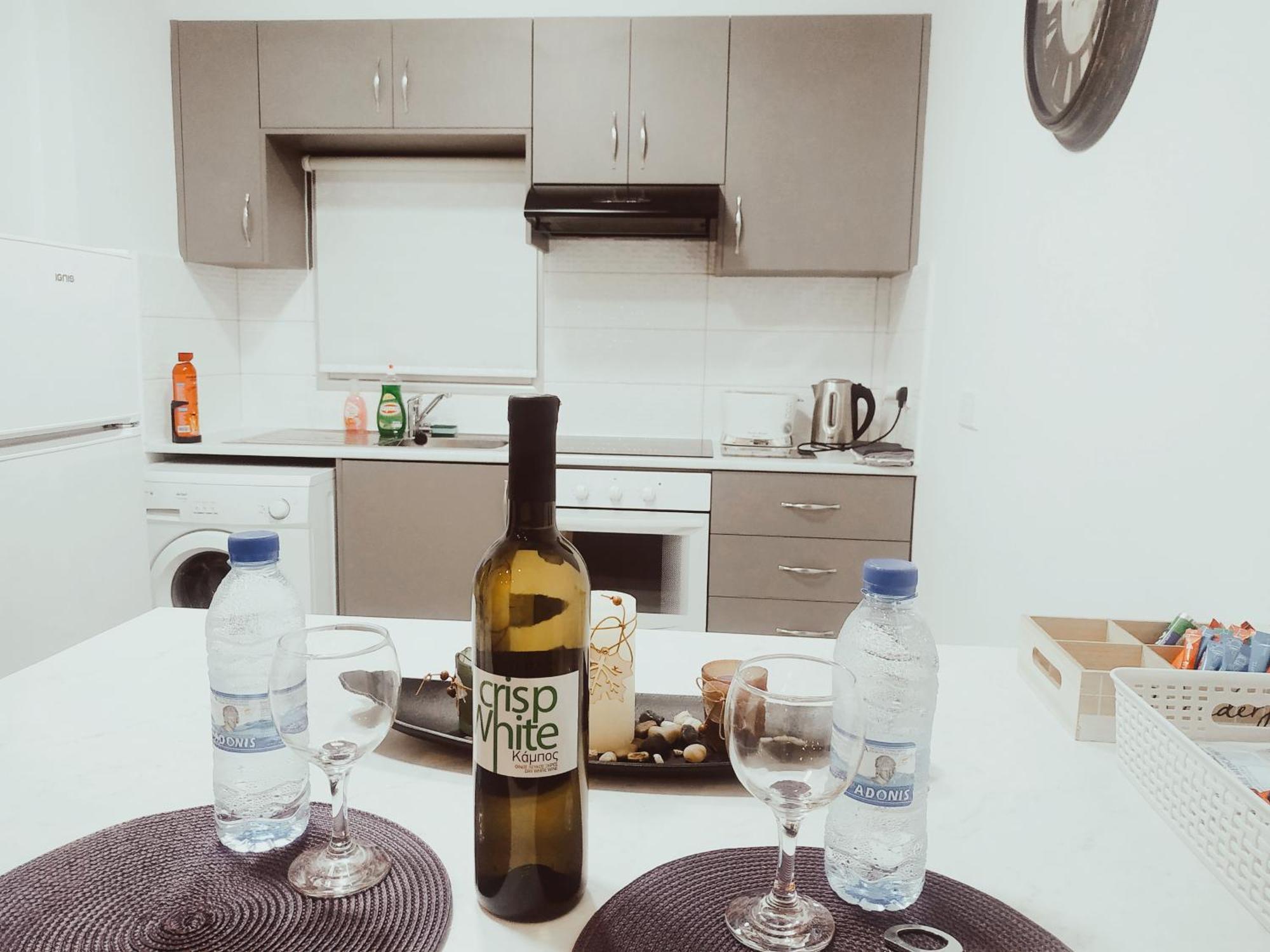Charming Holiday Retreat Kato Paphos Apt 400M To The Beach Habitación foto